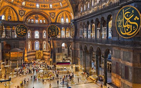 Inside Hagia Sophia | Mosaics & Artifacts