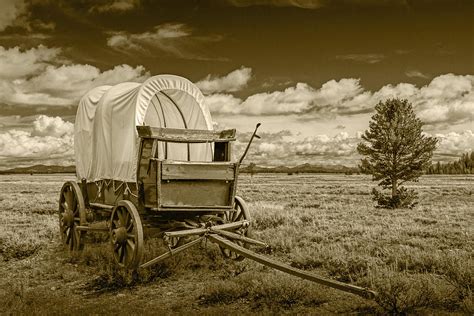 Sepia Colored Frontier Prairie Schooner Covered Wagon Photograph by ...