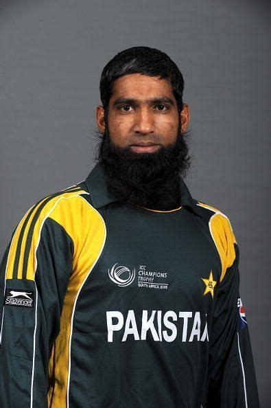 Mohammad Yousuf Profile - Age, Career Info, News, Stats, Records & Videos