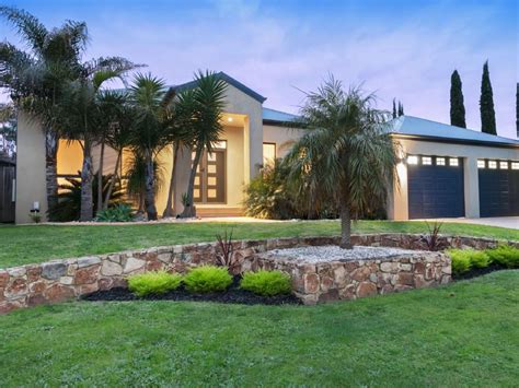 Langwarrin haven with luxury spaces - realestate.com.au