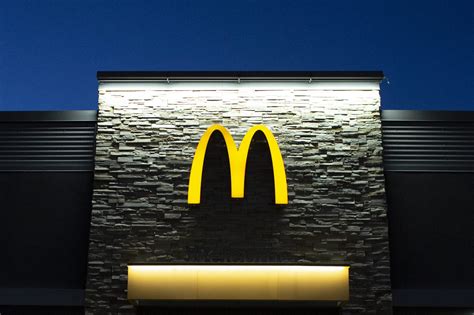 The Scandalous Hidden Meaning Behind McDonald's Golden Arches | Reader ...