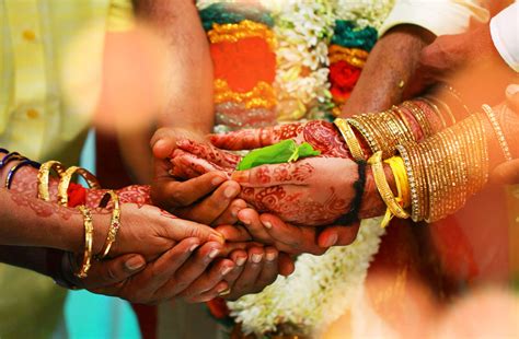 Traditional Indian Weddings are a cultural experience: Here’s Why - Vshoot