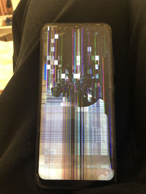 What kind of damage is this? Is it only the screen? : r/phonerepair