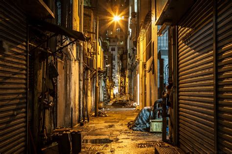 Hong Kong Alleyways | Alleyway, Alley, Futuristic city