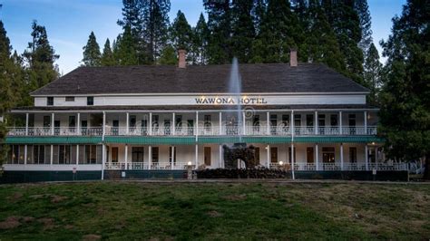 Historic Wawona Hotel, Yosemite National Park Stock Photo - Image of ...