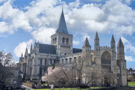 Rochester ~ Kent in 2020 | Rochester cathedral, English countryside ...