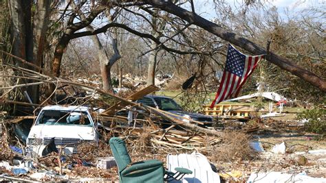 What Was the Largest Hurricane Ever in America? Its Category and Impact ...