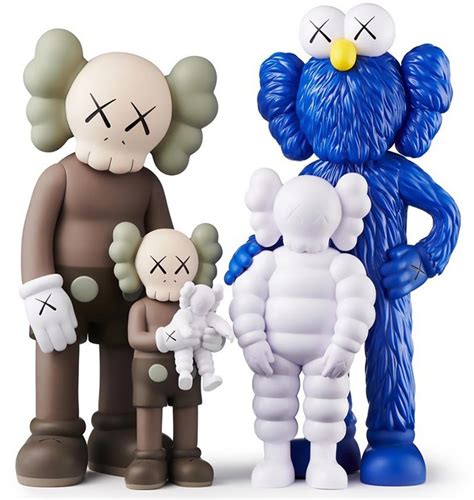 KAWS - KAWS FAMILY (brown KAWS Family companion) For Sale at 1stDibs