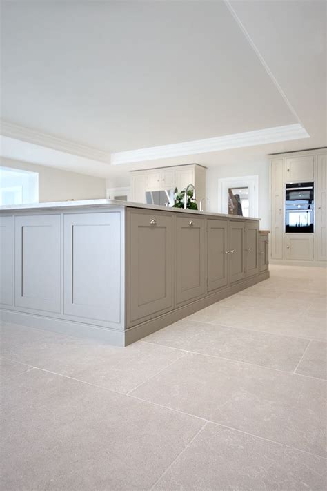 Versailles Softly Aged Limestone Tiles | House flooring, Open plan ...