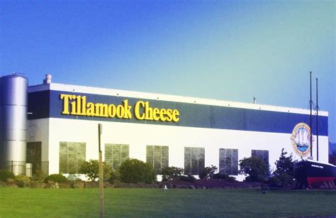 Tillamook Cheese Factory | Places to See in Oregon