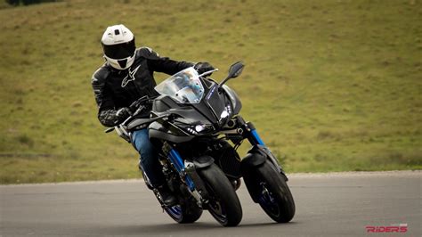 2018 Yamaha Niken First Ride | Three-wheeled Motorcycle Review