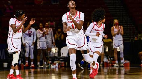 Women's basketball rankings: Georgia breaks into Power 10 in Week 16 ...