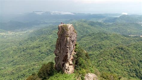 Pico-De-Loro-Day-Hikes-Mountains-Trekking-Z-Hostel-e1502979764263 | Z ...