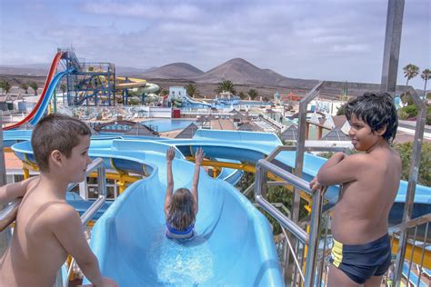 Entrance to Aquapark Costa Teguise - Tour2b