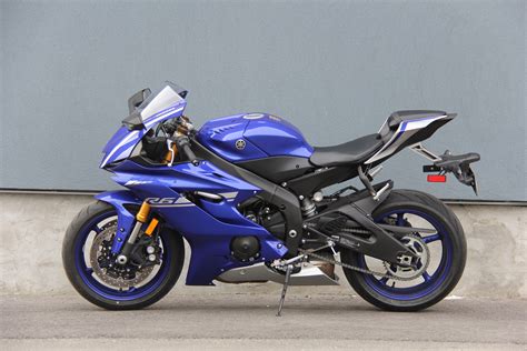 2017 Yamaha YZF-R6 Review – WHEELS.ca