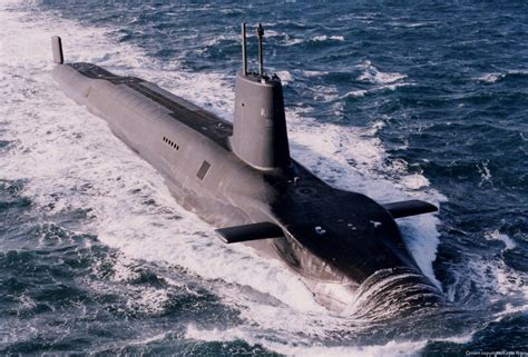 Five submarines with a 30-minute global deⱱаѕtаtіoп range are a ...