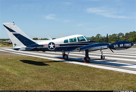 Cessna 310... - Untitled | Aviation Photo #2826523 | Airliners.net