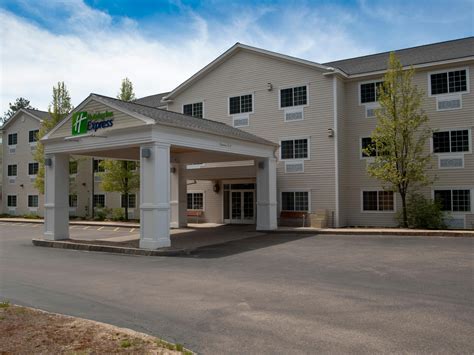 Holiday Inn Express & Suites North Conway - Hotel Reviews & Photos