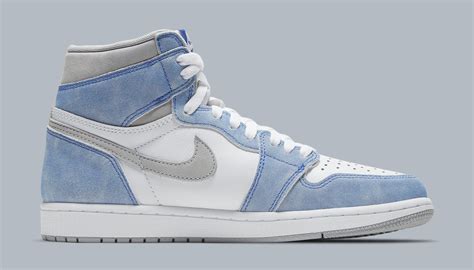 Air Jordan 1 'Hyper Royal' - Made for the W