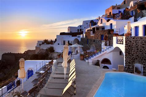 Best Boutique Hotels in the World | Esperas Hotel Santorini | Top Tourist