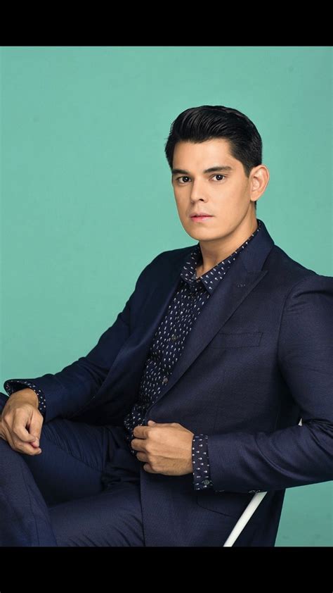 Richard Gutierrez - StarMagic