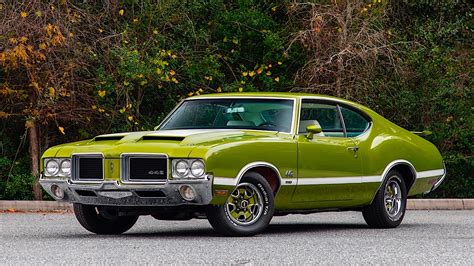 Rare 1971 Oldsmobile 442 W-30 Is a Lime Green Treat for Those Living in ...