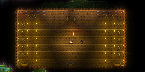 Terraria: How To Find (& Defeat) The Queen Bee