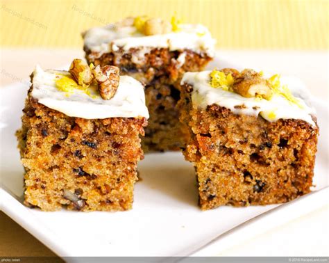 Moist Apple Carrot Cake Recipe