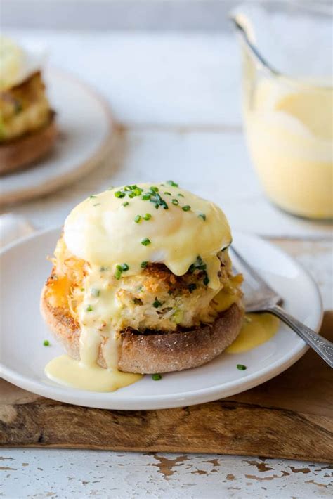 Alaska Dungeness Crab Cake Benedict - Kitchen Confidante®