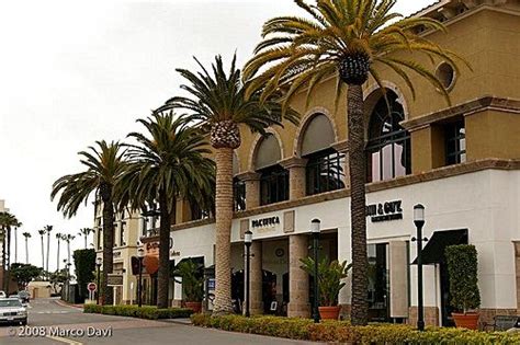 Newport beach shopping Beach Getaways, Newport Beach, Huntington ...