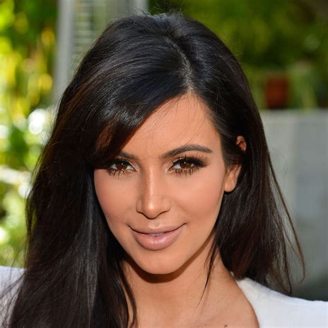 Is Kim Kardashian Contouring Her Lips Now Too? Come See the Close-Up ...