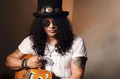 Slash don't says anything to intended about the top hat