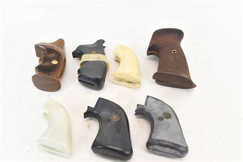 7 Assorted Pistol Grips Various Styles & Sizes - Landsborough Auctions