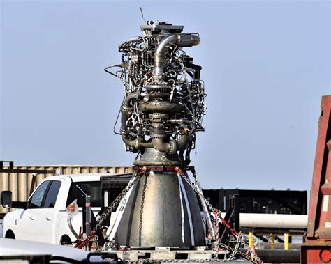 The intricacies of a SpaceX Raptor Rocket Engine. : r/interestingasfuck