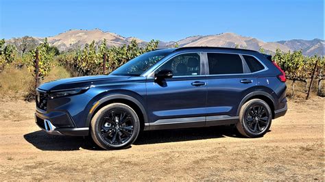 2023 Honda CR-V Hybrid Touring AWD First Drive | Driving