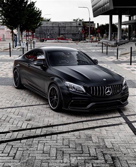 Black Mercedes Benz C63s Coupe