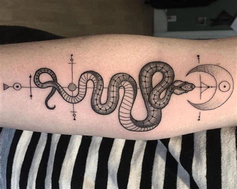 Top 12 Anaconda Tattoo Ideas | PetPress