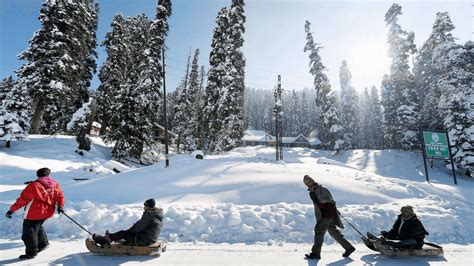 12 Things Do and See in Gulmarg Kashmir: Tour My India