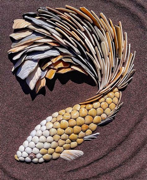 This Artist Creates Captivating Animal Portraits From Seashells Found ...