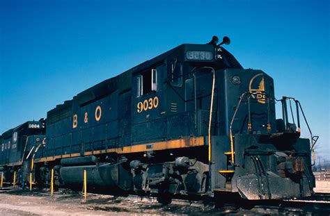 EMD's "GP40" and "GP40-2" Series: More Than 2,500 Built