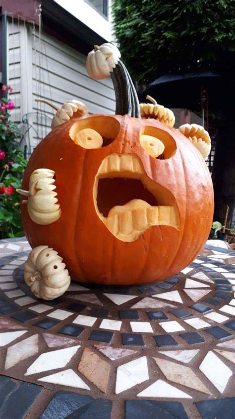 27 Unbelievably Clever Pumpkin Carving Ideas For Halloween | Grain of sound