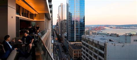 Drink in the Sights - 5 Seattle Rooftop Bars With Panoramic Views ...