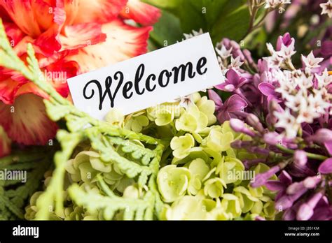 Willkommen Sie Karte mit Blumenstrauß Stockfotografie - Alamy