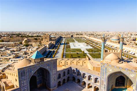 The Shah Mosque in Isfahan - Iran's Most Beautiful Mosque - Omnivagant