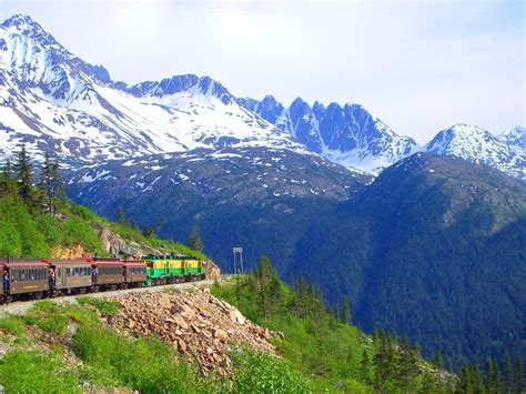 Skagway, Alaska Day Tour: White Pass Railroad; Summit Train Trip