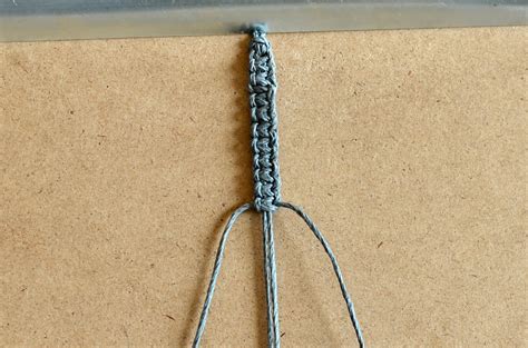 How to Macramé a Hemp Bracelet - Rings and ThingsRings and Things