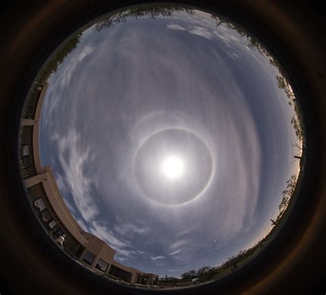 Rare triple Lunar halo in Tucson AZ during the deep partia… | Flickr