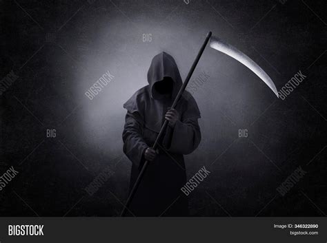 Grim Reaper Scythe Image & Photo (Free Trial) | Bigstock