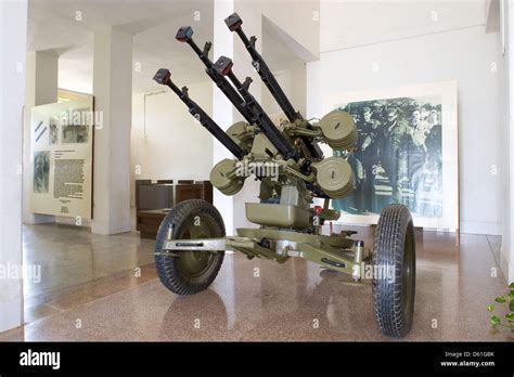 Ack ack gun hi-res stock photography and images - Alamy