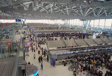 Surviving Bangkok Airport, and how to get downtown without being ripped off